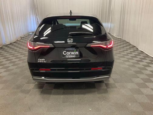 Crystal Black Pearl 2024 Honda HR-V EX-L