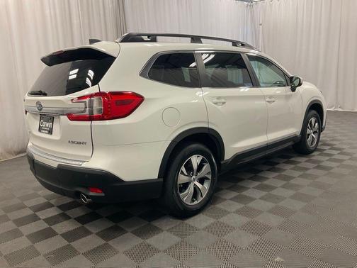 Crystal White Pearl 2025 Subaru Ascent Premium