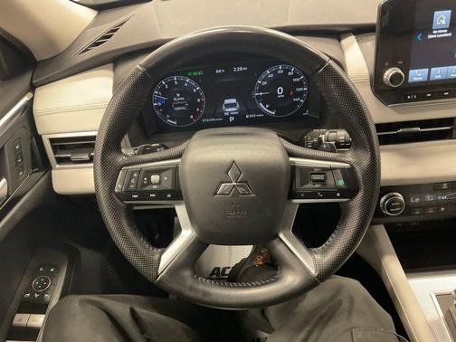 2022 Mitsubishi Outlander SEL