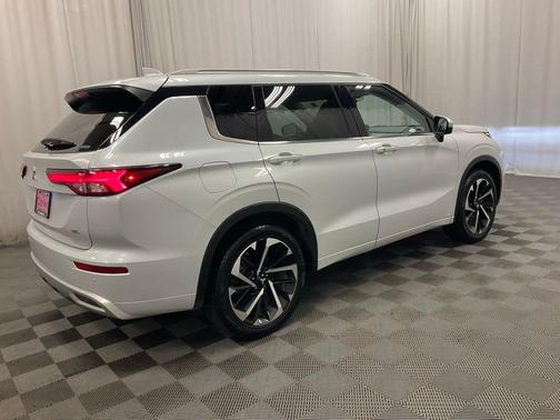 2022 Mitsubishi Outlander SEL