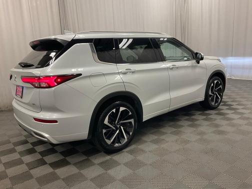 2022 Mitsubishi Outlander SEL