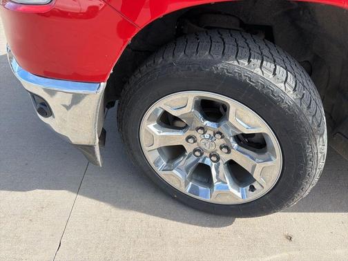 Flame Red Clearcoat 2019 RAM 1500 Big Horn