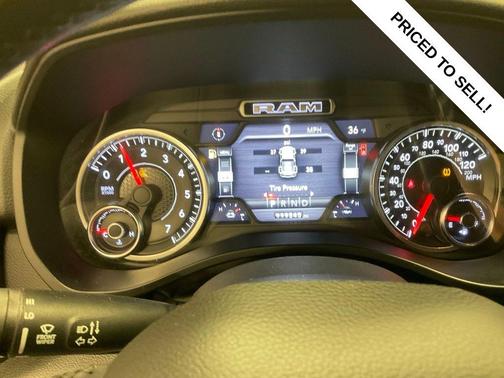 Flame Red Clearcoat 2019 RAM 1500 Big Horn