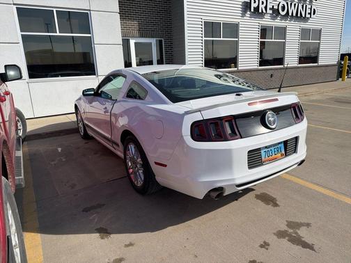 2014 Ford Mustang V6 Premium