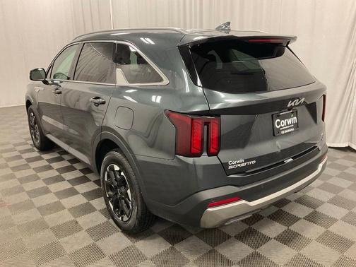 2024 Kia Sorento S