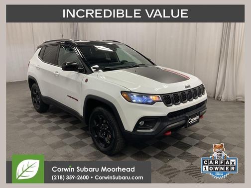 Bright White Clearcoat 2024 Jeep Compass Trailhawk