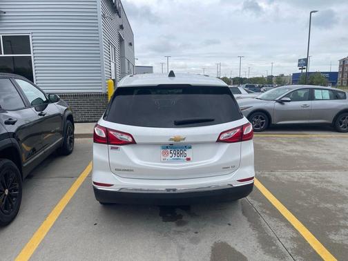 Iridescent Pearl Tricoat 2018 Chevrolet Equinox 1LT