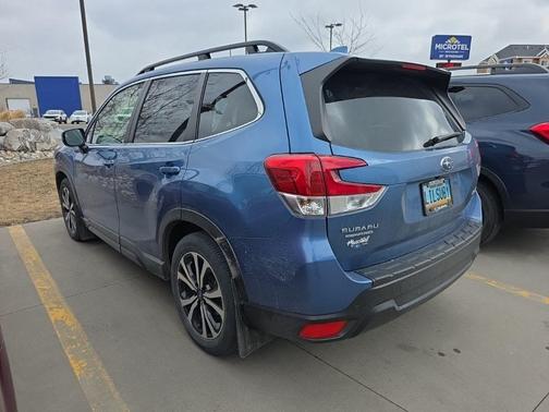 Horizon Blue Pearl 2023 Subaru Forester Limited