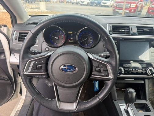 Crystal White Pearl 2018 Subaru Legacy 2.5i Premium