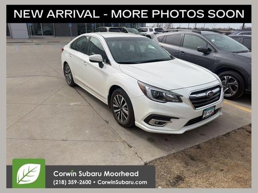 Crystal White Pearl 2018 Subaru Legacy 2.5i Premium