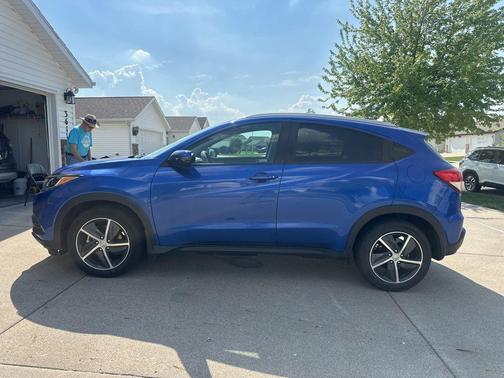 Aegean Blue Metallic 2022 Honda HR-V EX