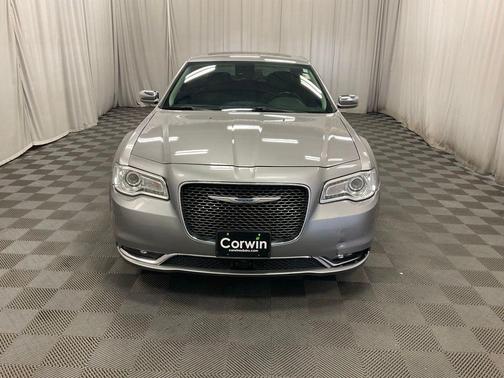 Billet Silver Metallic Clearcoat 2018 Chrysler 300 Limited