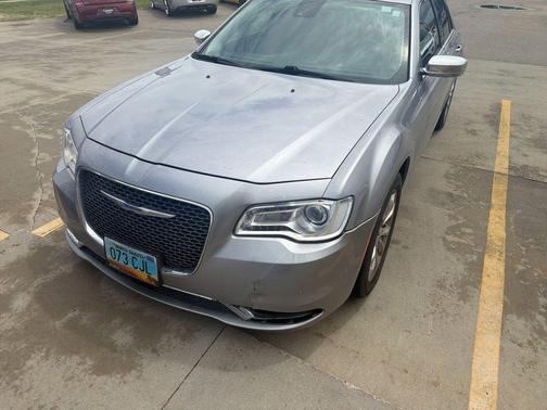 Billet Silver Metallic 2018 Chrysler 300 Limited