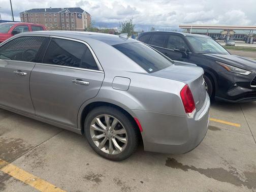 Billet Silver Metallic 2018 Chrysler 300 Limited