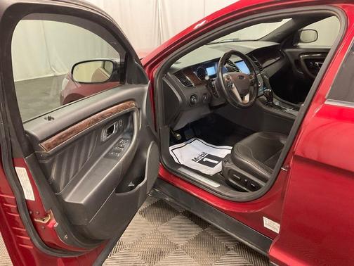 2015 Ford Taurus Limited