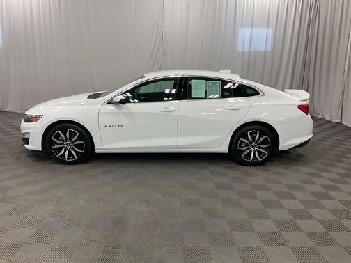 Summit White 2023 Chevrolet Malibu RS