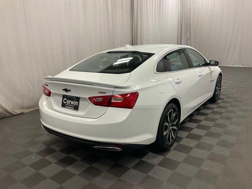 Summit White 2023 Chevrolet Malibu RS