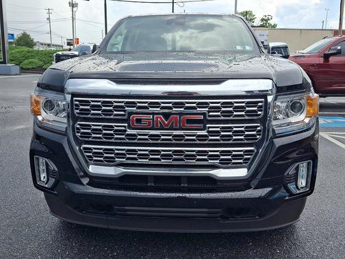 Onyx Black 2022 GMC Canyon Denali