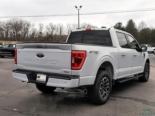 SPACE WHITE METALLIC 2022 Ford F-150 XLT