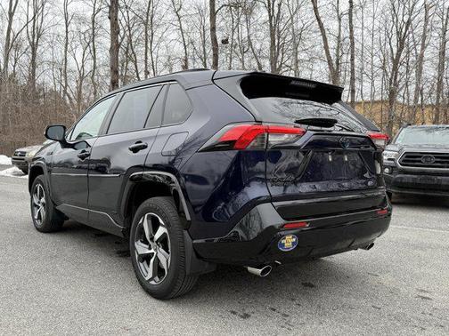 2024 Toyota RAV4 Prime SE