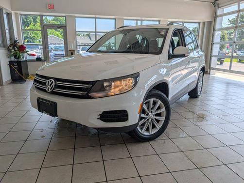 2018 Volkswagen Tiguan Limited 2.0T 4MOTION