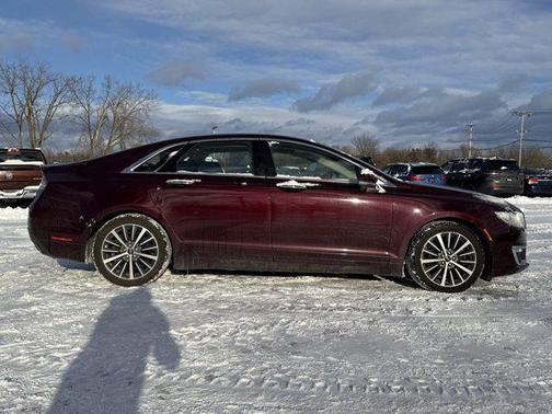 2017 Lincoln MKZ Base