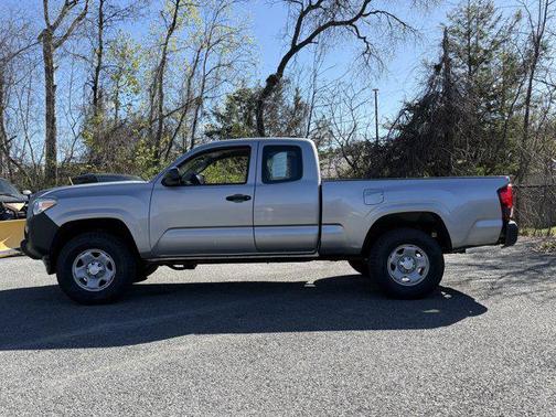 Magnetic Gray Metallic 2018 Toyota Tacoma SR