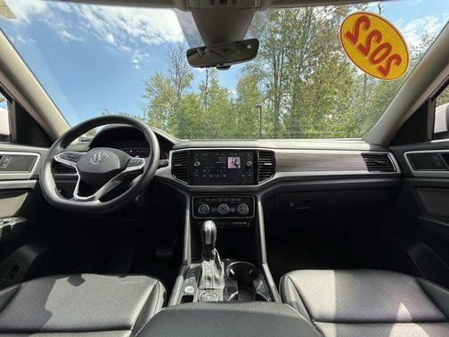 2022 Volkswagen Atlas 3.6L SEL