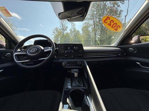 2023 Hyundai ELANTRA HEV Blue