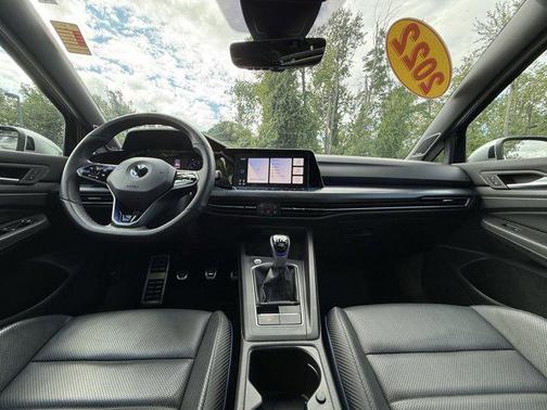 2022 Volkswagen Golf R 2.0T Manual