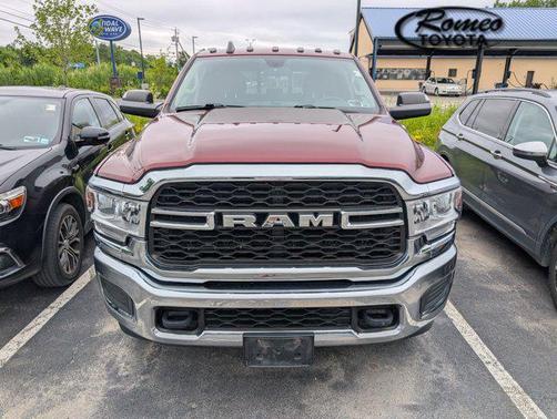 2019 RAM 2500 Tradesman Crew Cab 4x4 6'4' Box