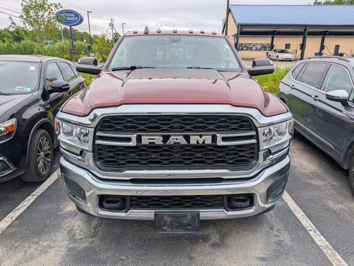 2019 RAM 2500 Tradesman Crew Cab 4x4 6'4' Box