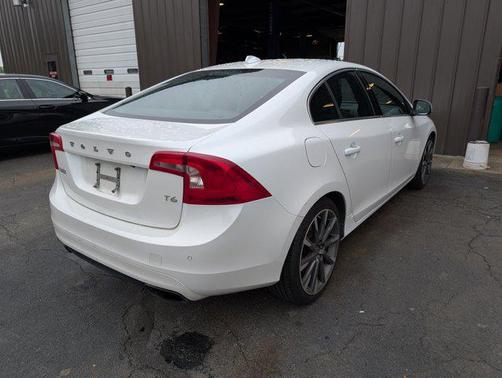 2015 Volvo S60 T6 Platinum