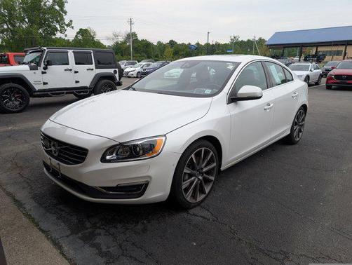 2015 Volvo S60 T6 Platinum