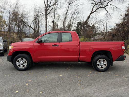 2014 Toyota Tundra SR