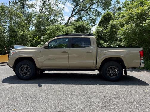 Quicksand 2017 Toyota Tacoma SR5
