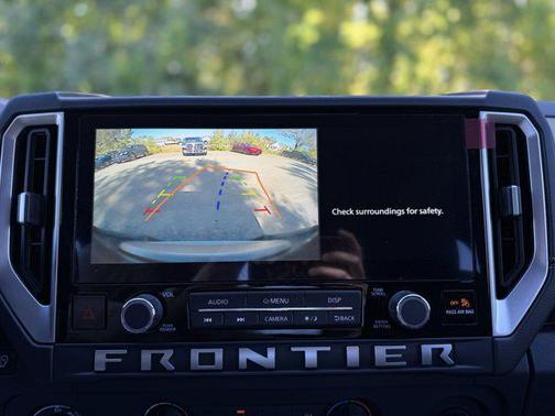 2025 Nissan Frontier SV