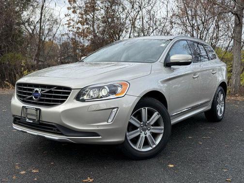 2017 Volvo XC60 T5 Inscription