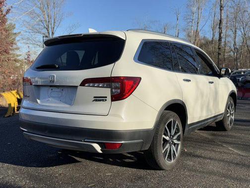 2020 Honda Pilot Touring 8-Passenger