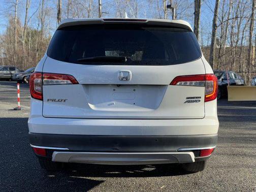 2020 Honda Pilot Touring 8-Passenger