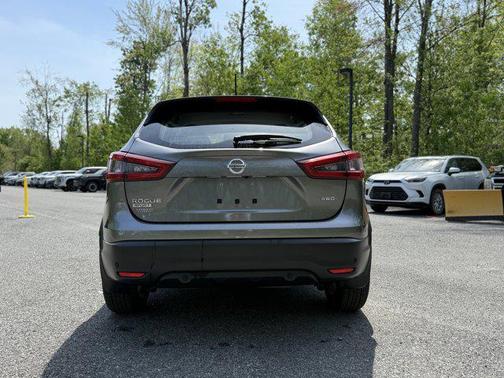 Gun Metallic 2022 Nissan Rogue Sport S