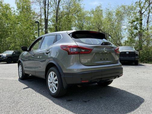 Gun Metallic 2022 Nissan Rogue Sport S