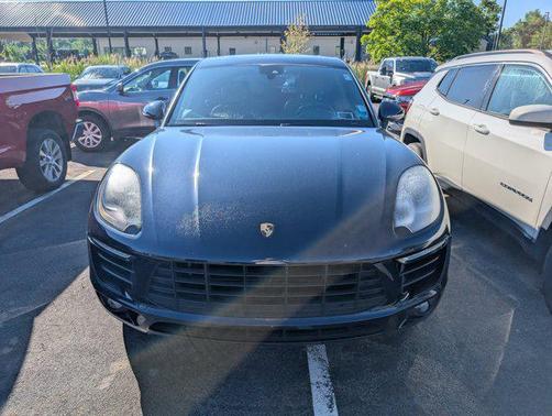 2017 Porsche Macan Base