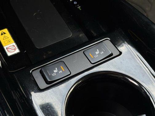 2019 Toyota Prius XLE