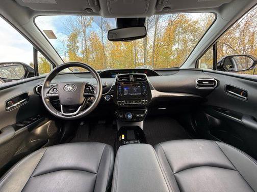 2019 Toyota Prius XLE
