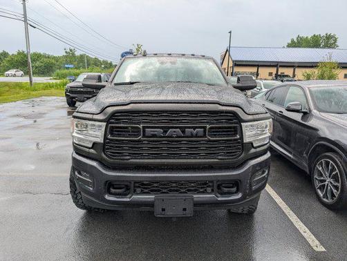 2021 RAM 3500 Limited Crew Cab 4x4 6'4' Box
