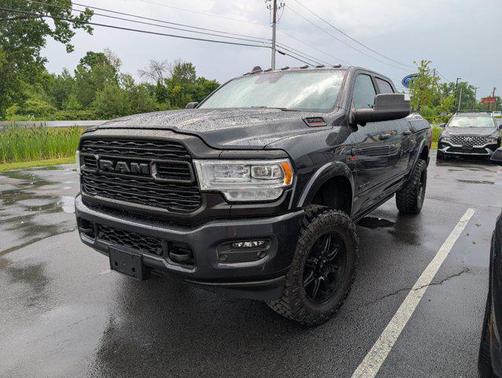 2021 RAM 3500 Limited Crew Cab 4x4 6'4' Box