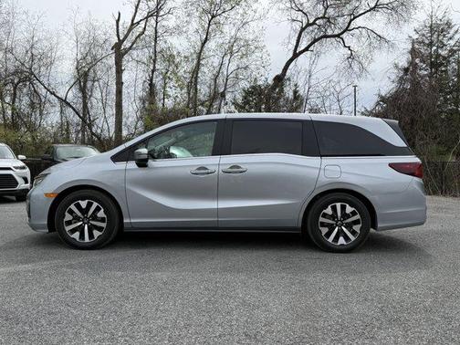 Gray 2025 Honda Odyssey EX-L