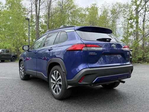 Blue Crush Metallic 2023 Toyota Corolla Cross XLE