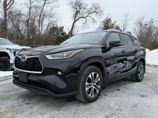2021 Toyota Highlander Hybrid XLE